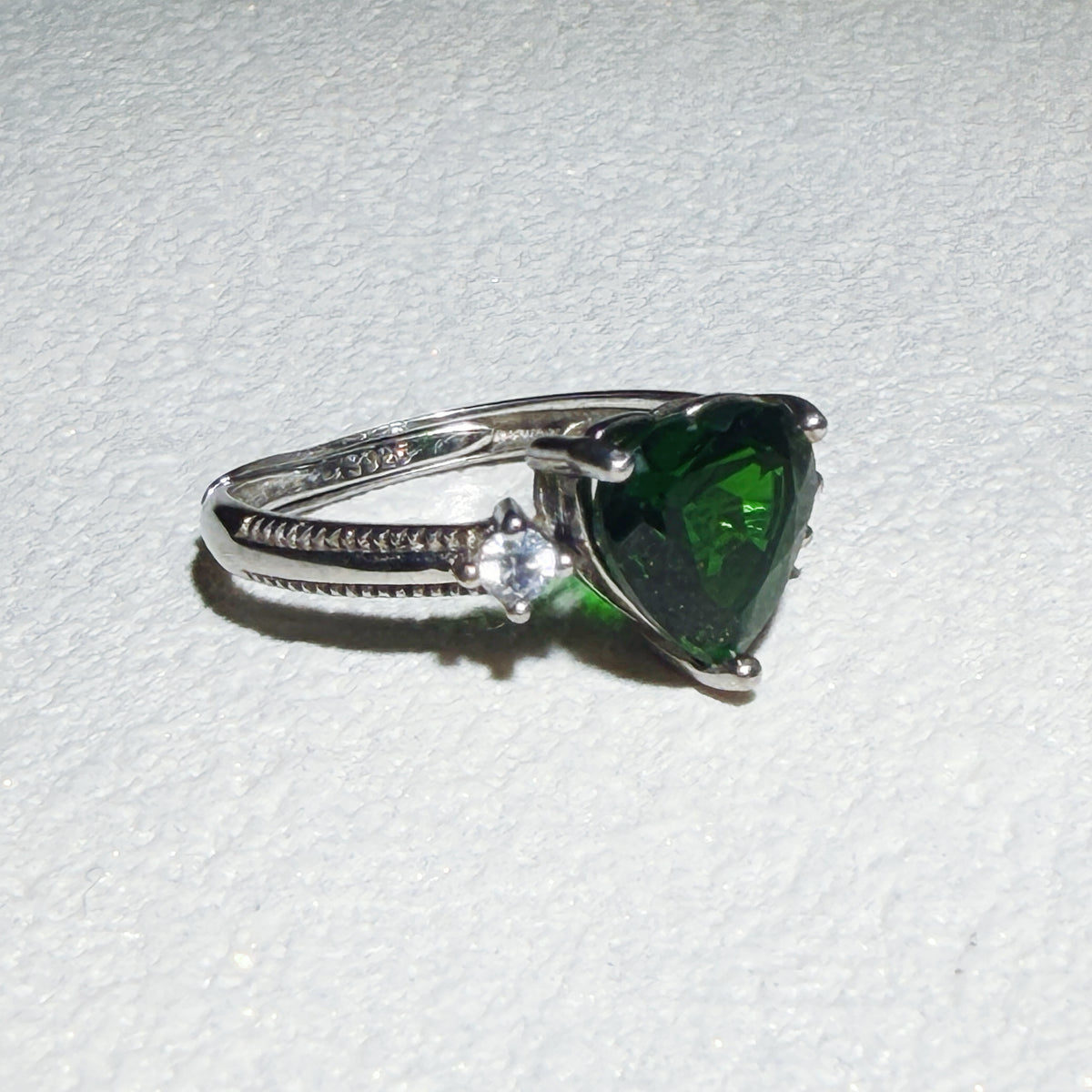 Natural Diopside Ring